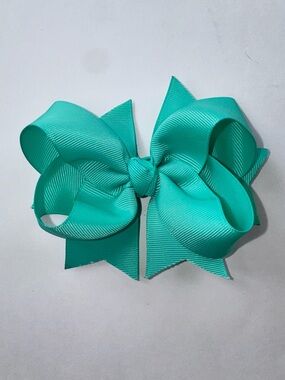 Solid Spike Bow